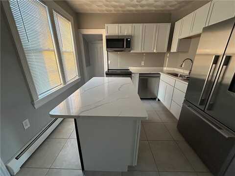 29 Hoppin Avenue, East Providence, RI 02914