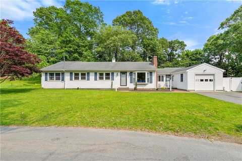 12 Valentine Circle, Barrington, RI 02806