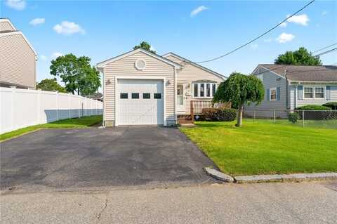 28 Mac Gregor Street, Providence, RI 02904