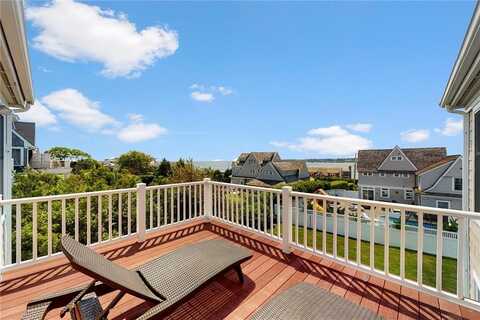 573 Wolcott Avenue, Middletown, RI 02842
