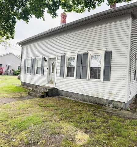 27 Matteson Street, Coventry, RI 02816
