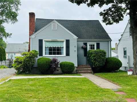 88 Boxwood Avenue, Cranston, RI 02910
