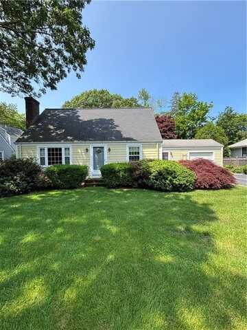 125 Alfred Drown Road, Barrington, RI 02806