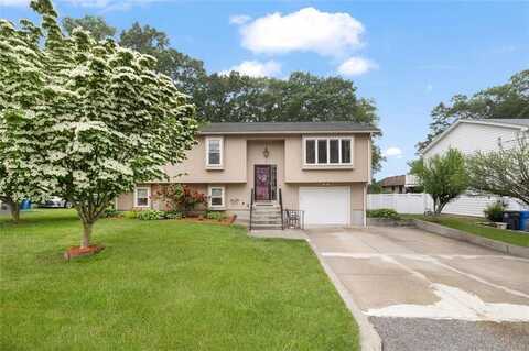 9 Daisy Court, Cranston, RI 02920