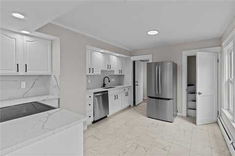 9 Lookout Avenue, North Providence, RI 02911
