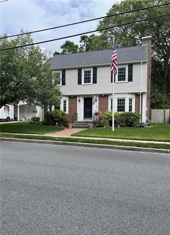 42 Alexander Mcgregor Road, Pawtucket, RI 02861