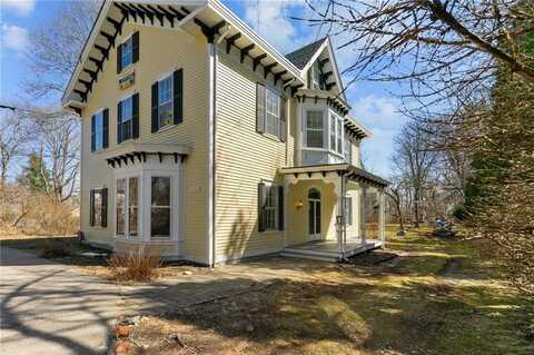 81 Old North Road, South Kingstown, RI 02881