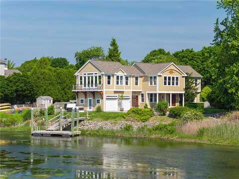 137 Congdon Avenue, North Kingstown, RI 02852