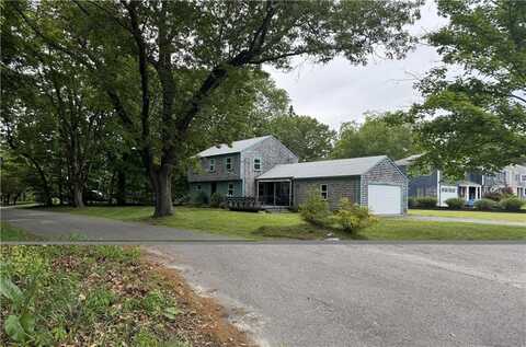 1 Grove Street, Barrington, RI 02806