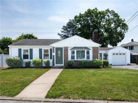 7 Woodbine Street, East Providence, RI 02915