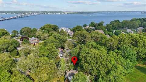 105 North Road, North Kingstown, RI 02874