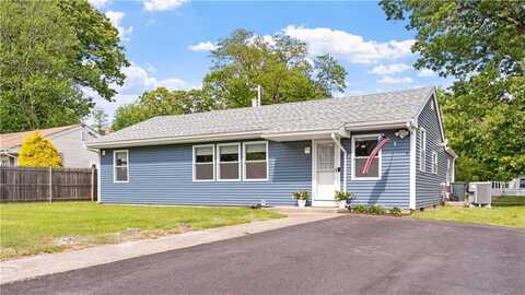 21 Meadowrue Trail, Narragansett, RI 02874