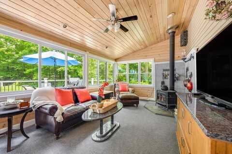 2470 West Street, Wrentham, MA 02093