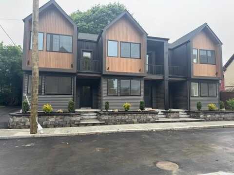 12 Daggett Court, Providence, RI 02906