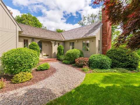429 Woonsocket Hill Road, North Smithfield, RI 02896