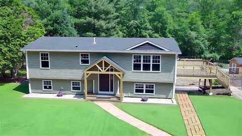 112 Cranberry Ridge Road, Glocester, RI 02857