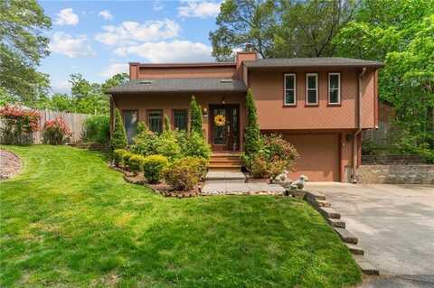 68 Everglade Avenue, Warwick, RI 02886