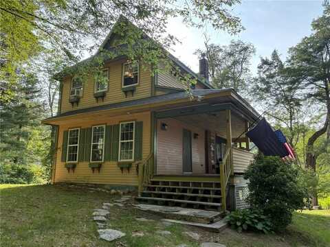 40 Anthony Road, Foster, RI 02825