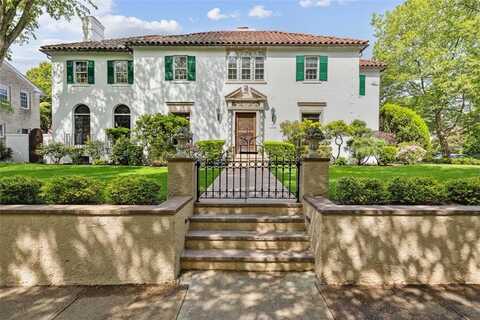 514 Blackstone Boulevard, Providence, RI 02906
