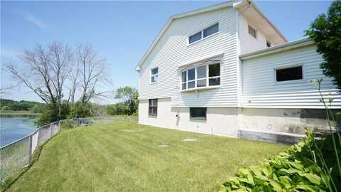 14 Temple Place, Central Falls, RI 02863