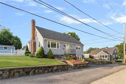1 Adelaide Avenue, Bristol, RI 02809