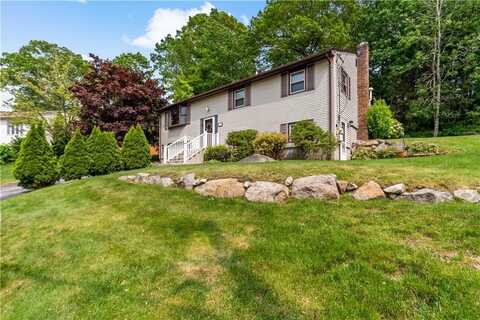 17 Carolyn Drive, West Warwick, RI 02893