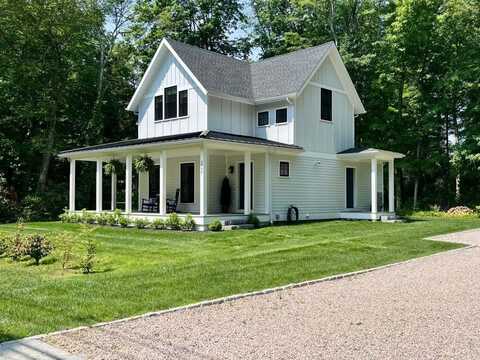 1748 South Road, South Kingstown, RI 02881