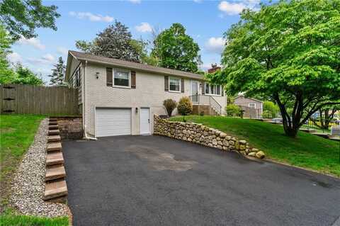49 Deerfield Drive, West Warwick, RI 02893