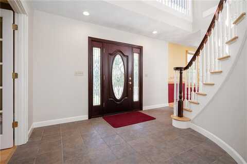 825 Woonsocket Hill Road, North Smithfield, RI 02896