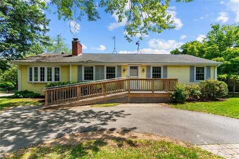41 Ann Avenue, Portsmouth, RI 02871