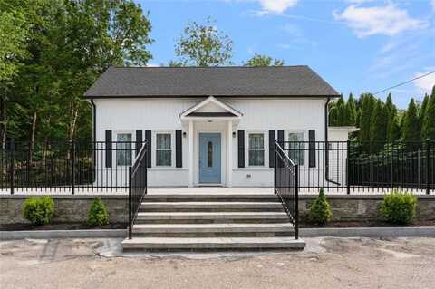 672 Putnam Pike, Smithfield, RI 02828