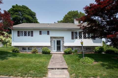 74 Kenyon Road, Tiverton, RI 02878