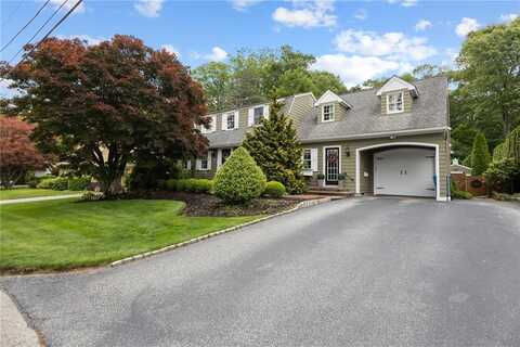 152 Glen Hills Drive, Cranston, RI 02920