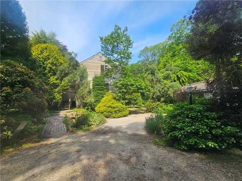 66 Shadbush Road, South Kingstown, RI 02879