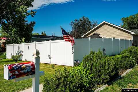 750 N Adams Avenue, Buffalo, WY 82834