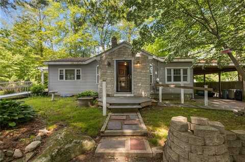 11 DAVENTRY Street, Glocester, RI 02814