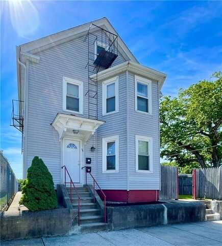 86 Edgemere Avenue, Providence, RI 02909
