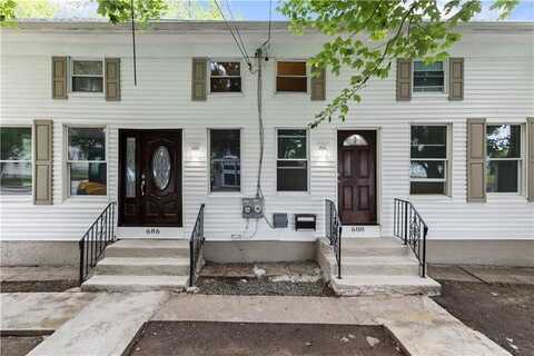 686 East Ave Avenue, Warwick, RI 02886