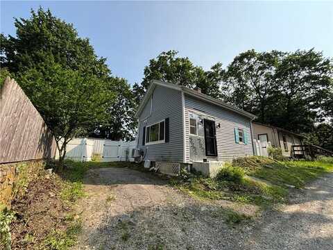 16 Mayor Lane, Warwick, RI 02889