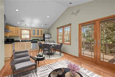99 Terrace Avenue, Warwick, RI 02889