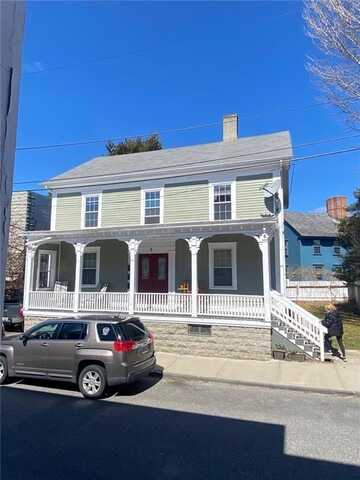 7 Bridge Street, Newport, RI 02840