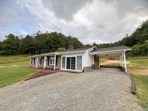 123 Clearwater Ln, Galax, VA 24333