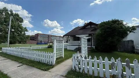 419 21st Street NE, Cedar Rapids, IA 52402
