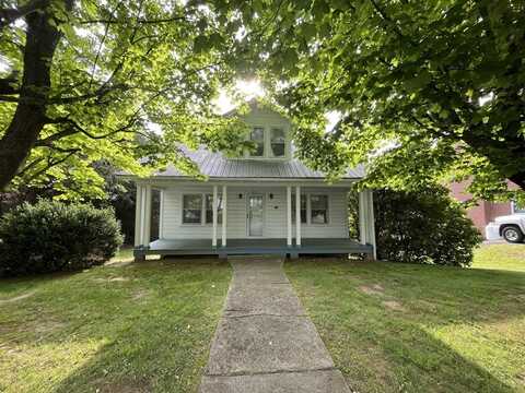 217 South Main Street, Hillsville, VA 24343