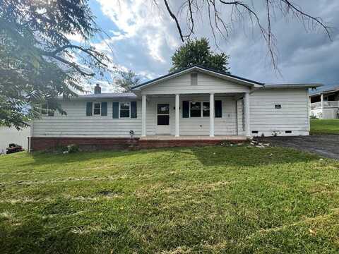 32 Middle Ave, Cleveland, VA 24224