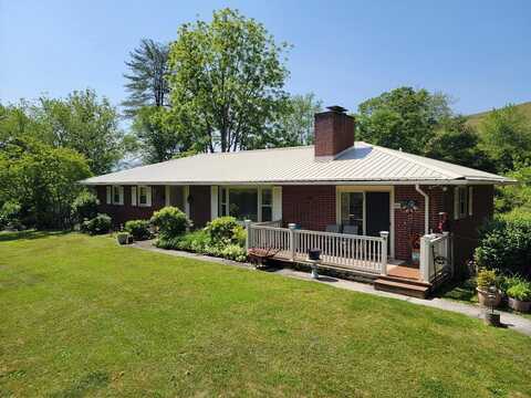 2603 Comers Rock Rd, Elk Creek, VA 24326