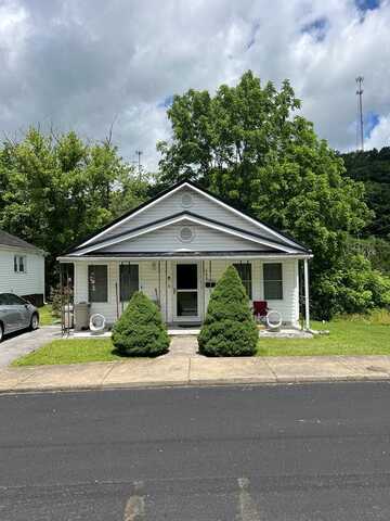 909 E 2nd St, Richlands, VA 24641