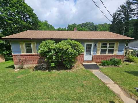 112 Laurel St, Galax, VA 24333