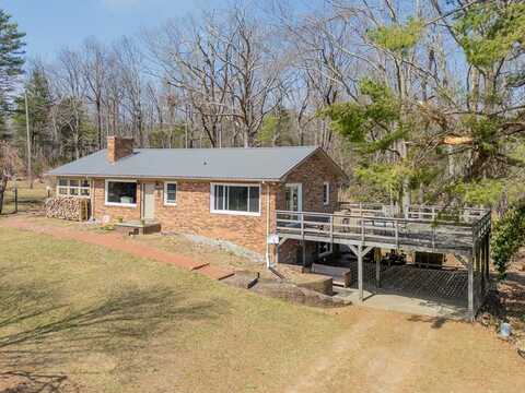 27 Glen Pine Ln, Fancy Gap, VA 24328