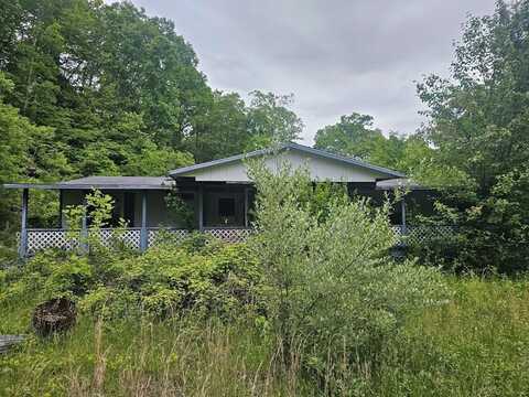 318 Lost Road, Richlands, VA 24641